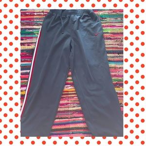 NIKE sweatpants